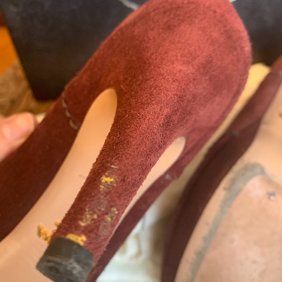 Prada  shoes - Picture 4 of 12